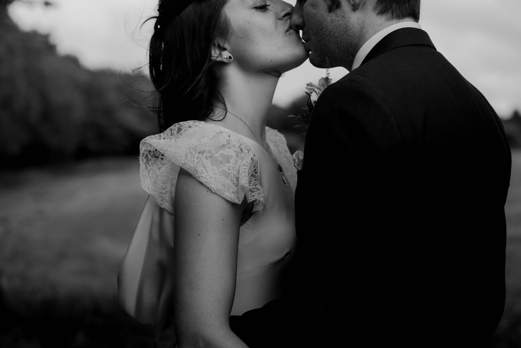 kiss rustic wedding photography yorkshire