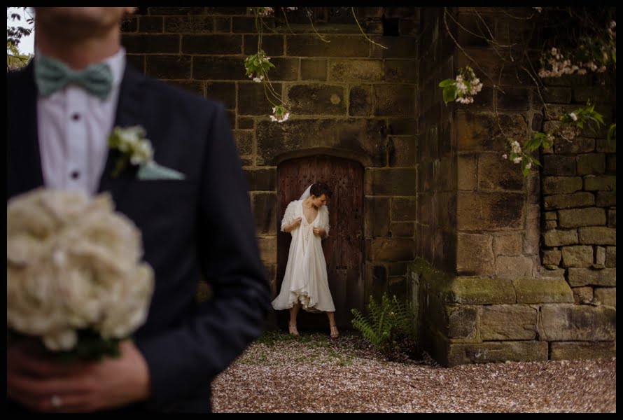 bride, lifting, dress, national trust, east Riddlesden, barn, wedding, photographer